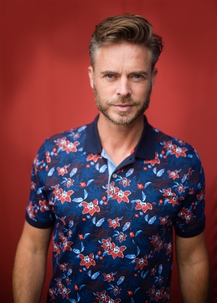 Meantime Polo m. all-over bloemprint, navy